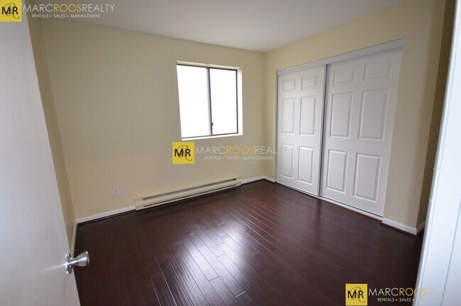 Foto del edificio - 132 Marginal St