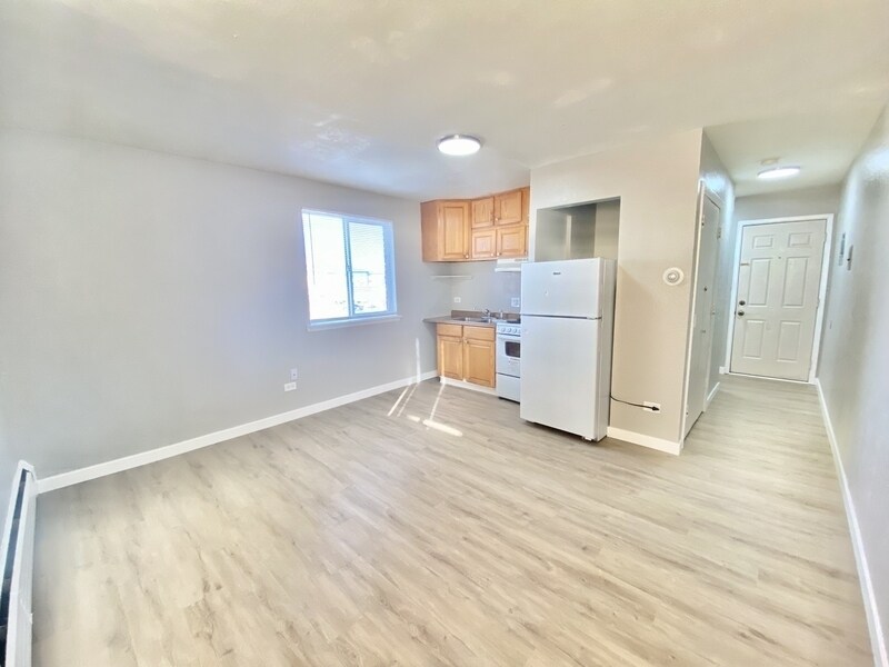 Foto del edificio - 6981 Ash St