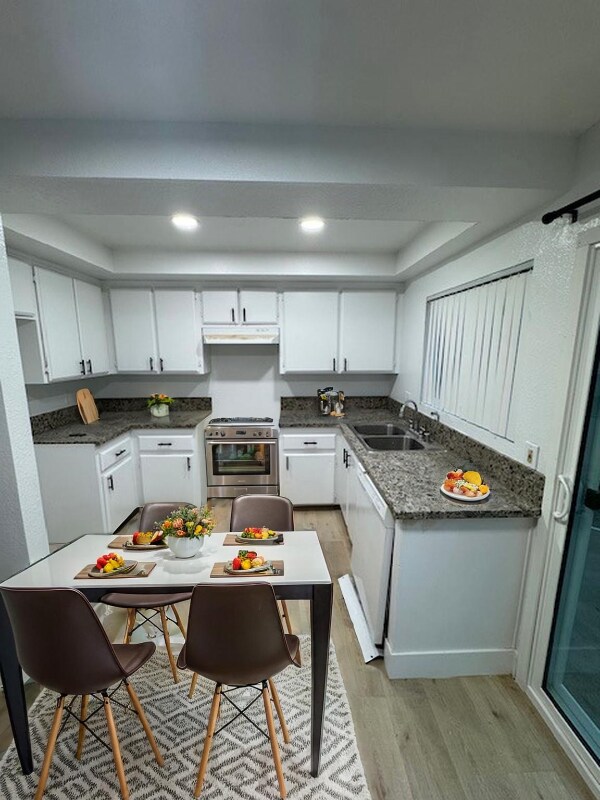 Foto del edificio - 8402 Larson Ave