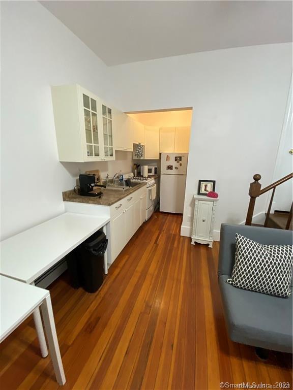 698 Orange St Unit 1R, New Haven, CT 06511 Room for Rent in New Haven