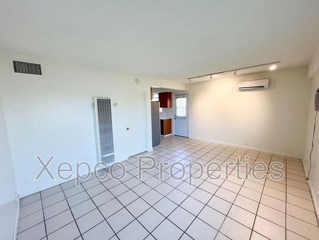 Building Photo - 333 E Ramon Rd