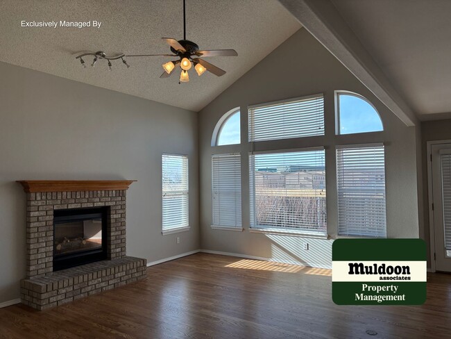 Foto del edificio - Coming soon!! Nice 6 Bedroom Home in Briargate!