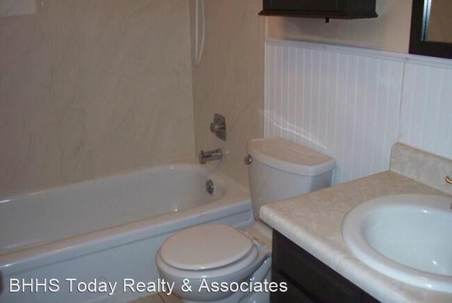 Foto del edificio - 2 br, 1 bath House - 212 S 11th # 105