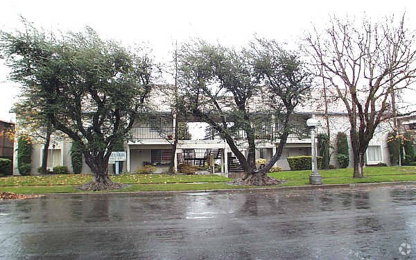 Foto principal - Walnut Manor