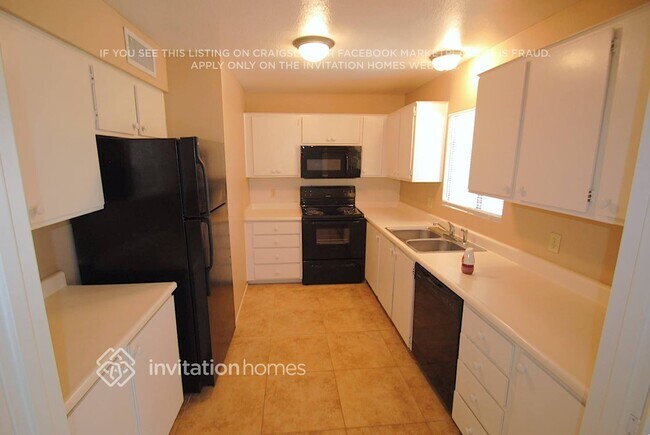 Foto del edificio - 10412 W Devonshire Ave