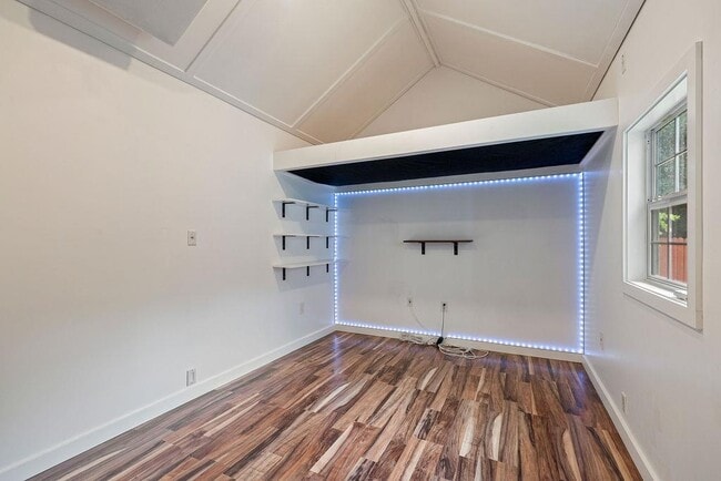 Foto del edificio - 7107 Leppke Cove