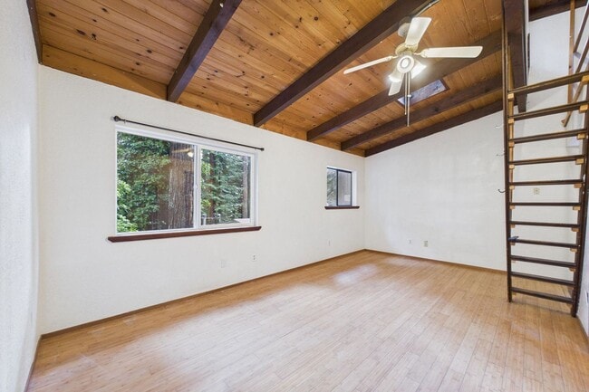 Foto del edificio - 2910 Greenbriar Ln