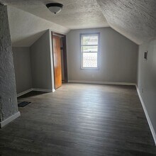 Building Photo - 3000 Fletcher St
