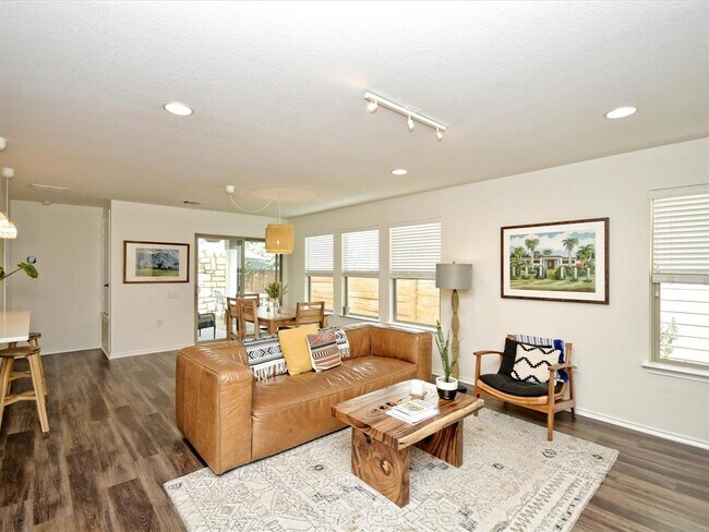 Foto del edificio - 6709 Sunderland Trail