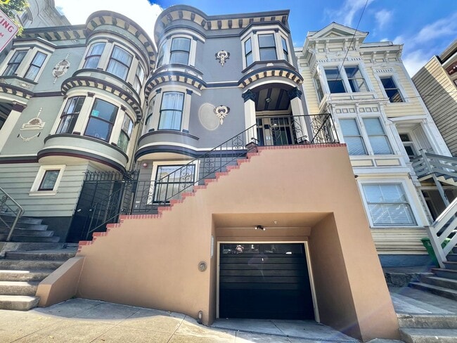 Building Photo - 625-627-627 Fillmore St