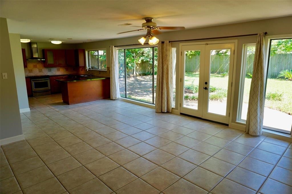 Primary Photo - 9538 Meadowglen Ln