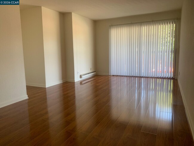 Building Photo - 13700 San Pablo Ave