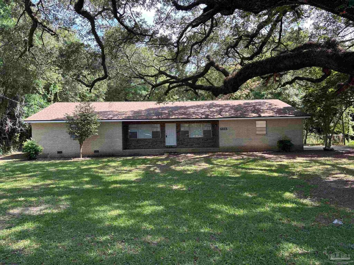 Primary Photo - 5015 Lillian Hwy
