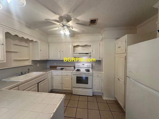 Foto del edificio - 3 BD, 1.5 BA, home in Jacksonville