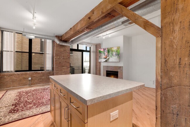 Foto del edificio - 520 W Huron St