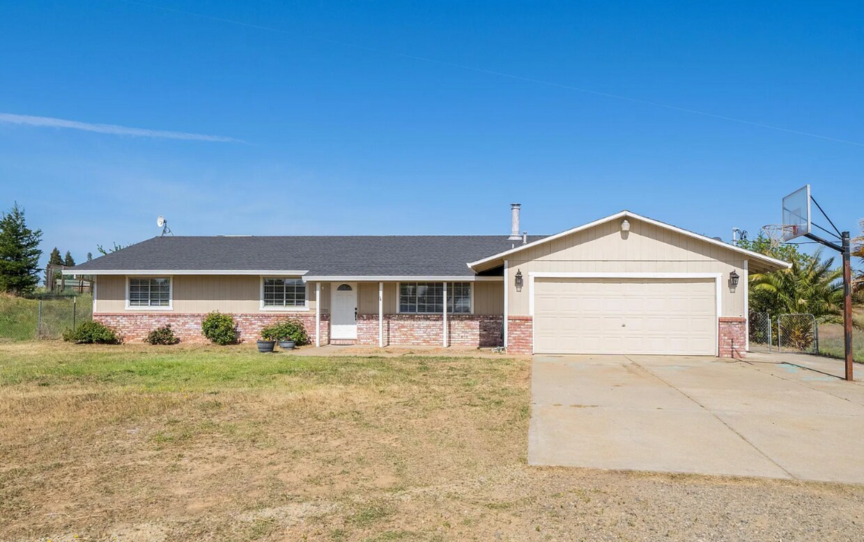 Primary Photo - Beautiful 5 Acre Property in Cottonwood