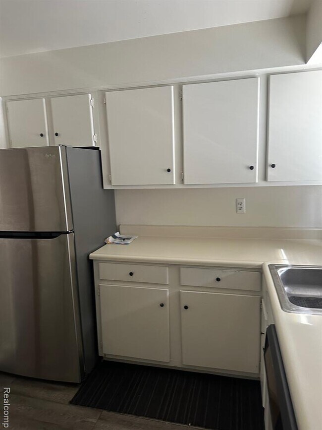 Foto del edificio - 25332 Shiawassee Cir
