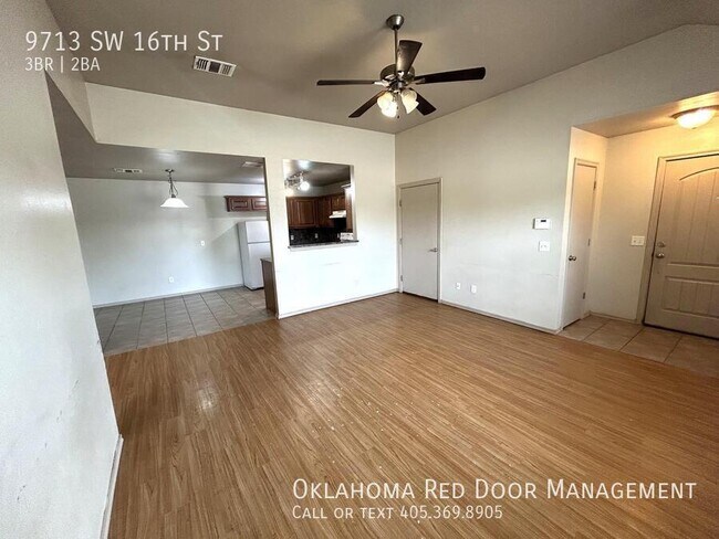 Foto del edificio - 9713 SW 16th St
