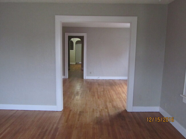 Foto del edificio - Nice Duplex for Rent close to Midtown - Pl...