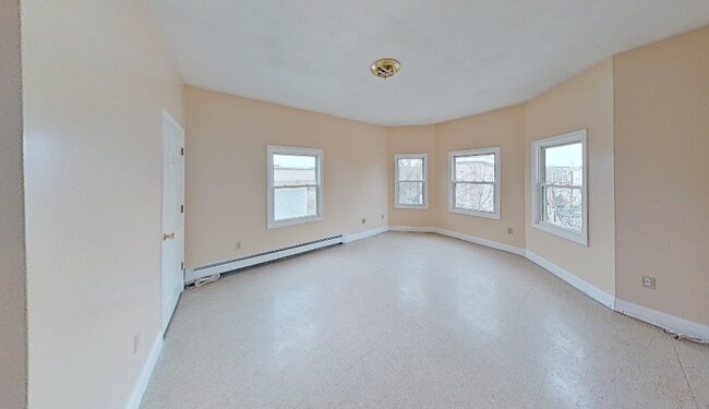 Building Photo - 33 Elmore St