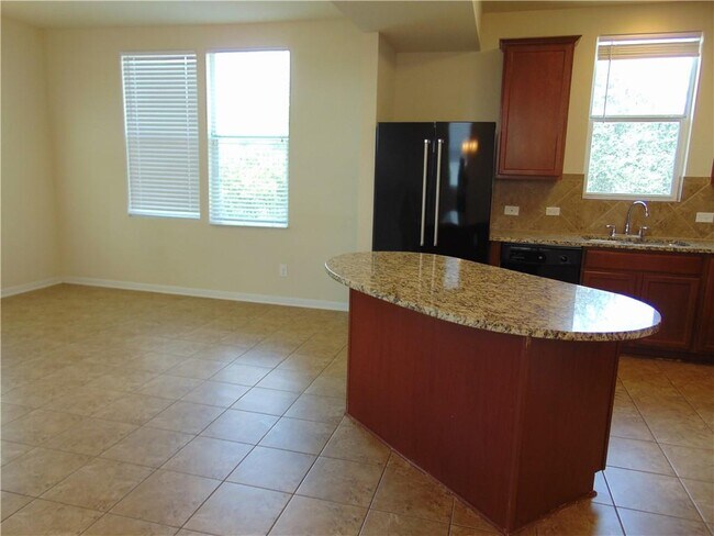 Building Photo - 1700 Sanders