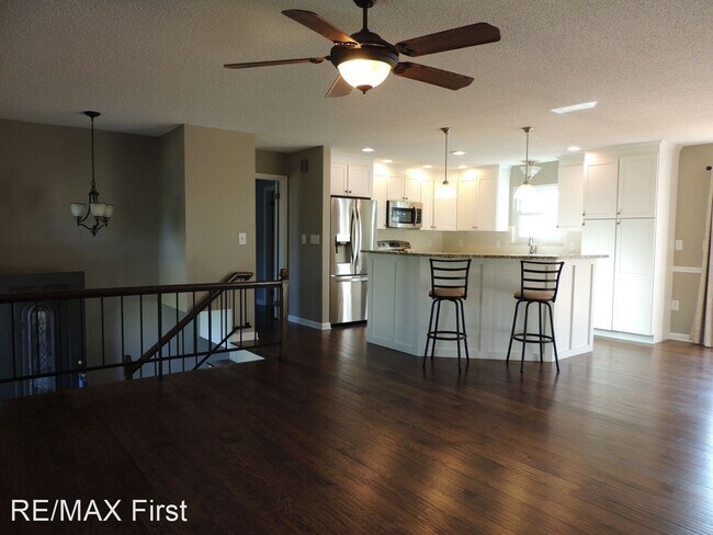 Building Photo - 3 br, 2.5 bath House - 4125 Franklin Hill ...