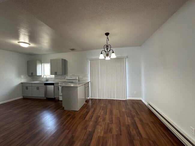 Foto del edificio - Fairchild AirForce Base 3 Bedroom 1 Bath Home