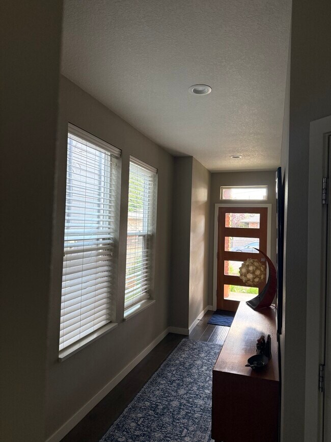 Foto del edificio - 1559 NE 72nd Ave