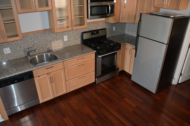 Kitchen w/ Gas Stove, Refridge with Ice Maker and Dishwasher - 153 North Fifth Street