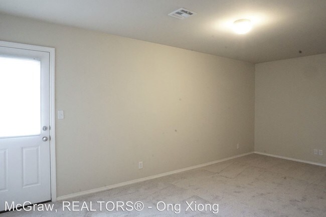 Foto del edificio - 5613-5615 N 35th St