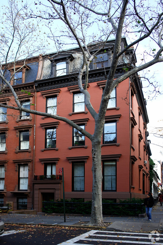 Building Photo - 93 Remsen St