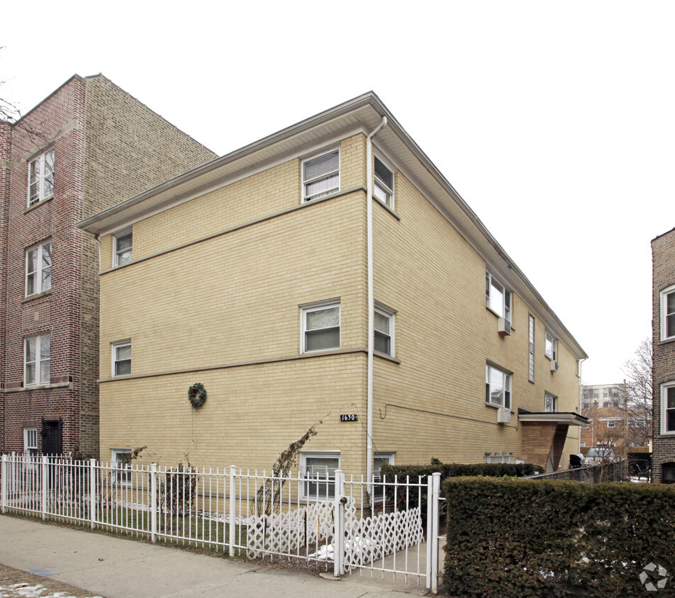 Primary Photo - 1630 W Granville Ave