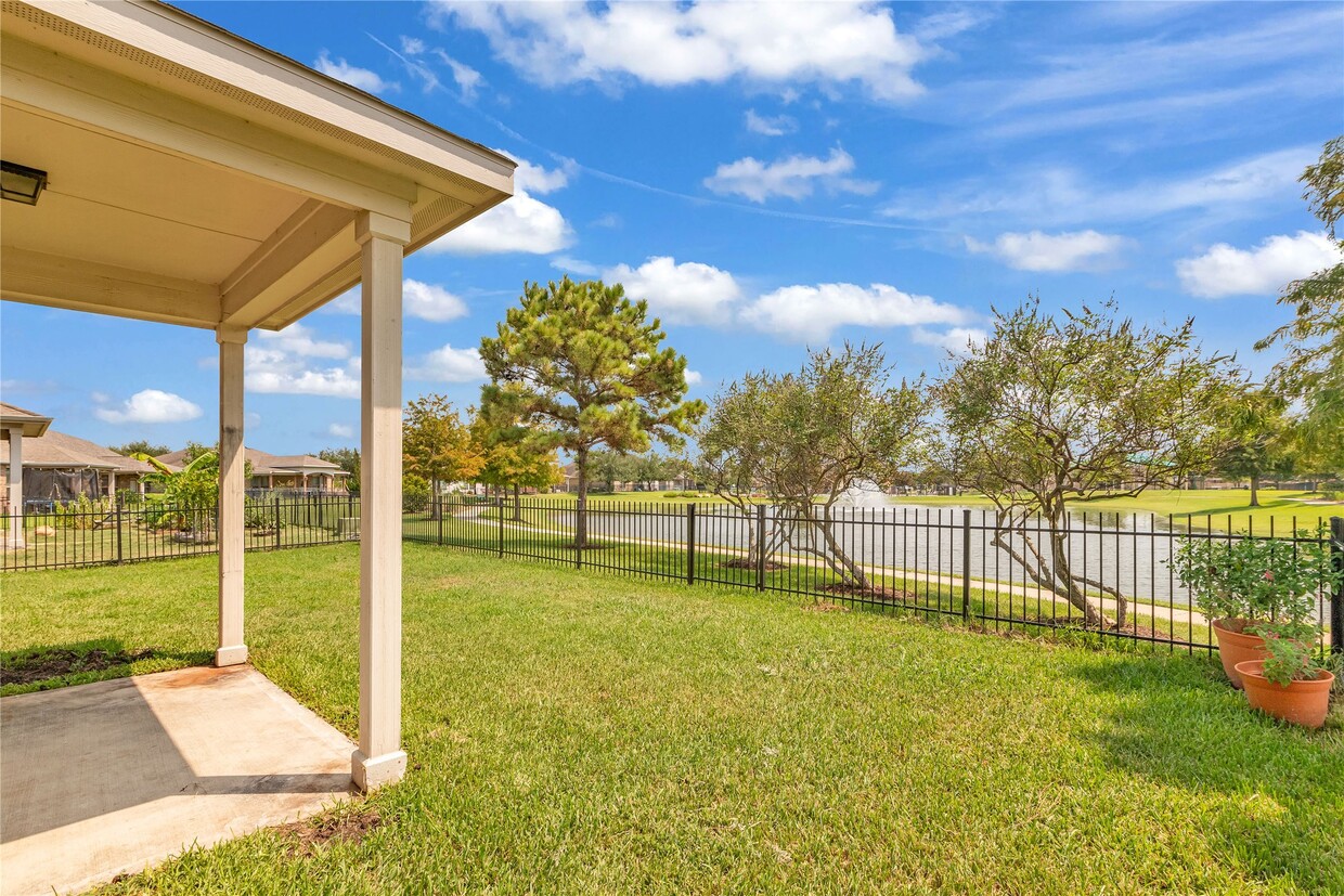 Primary Photo - 15419 Benson Landing Dr