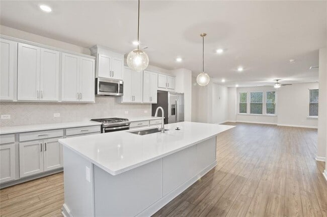 Building Photo - 26 Peeples Dr