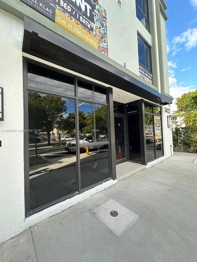 Foto del edificio - 3422 NW 5th Ave