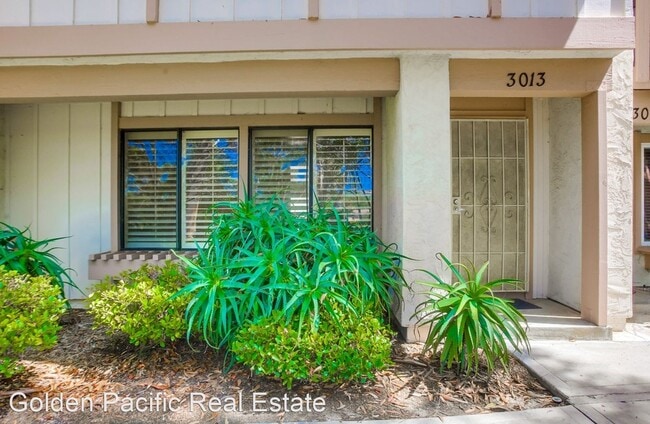 Building Photo - 4 br, 2.5 bath House - 3013 Via De Paz