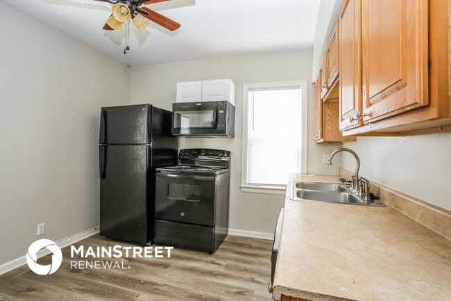 Foto del edificio - 731 S Highland Ave