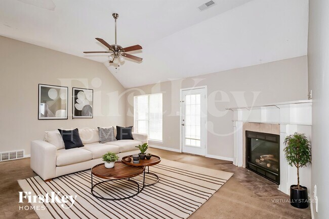 Foto del edificio - 7601 Broken Hickory Dr