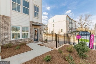 Building Photo - 1205 Skylar Ln SE