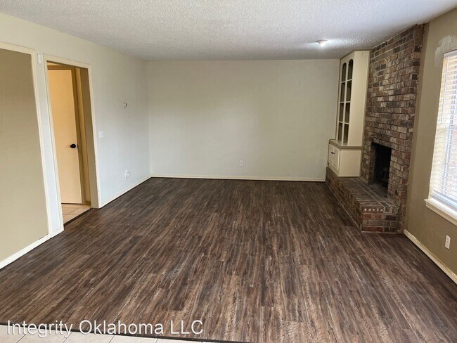 Building Photo - 2 br, 1.5 bath House - 6411 N. Peniel Ave