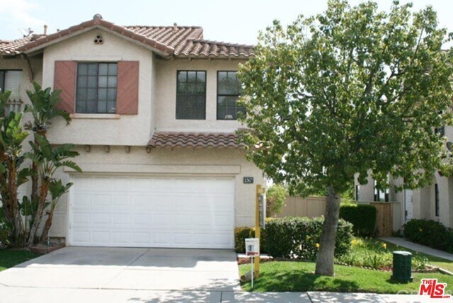 Primary Photo - 1567 San Rafael Dr S