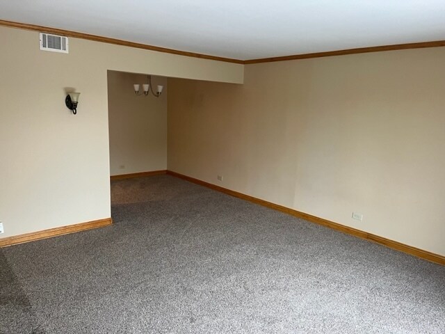 Building Photo - 9 Oak Creek Dr