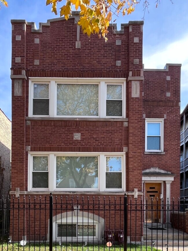 Building Photo - 1625 N Keystone Ave