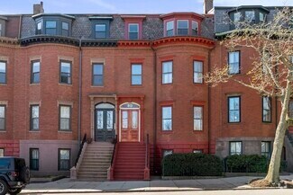 Building Photo - 813 E Broadway