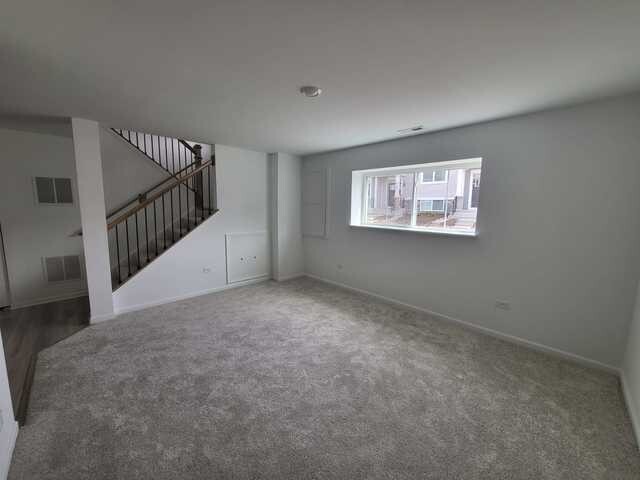 Building Photo - 553 Wolverine Dr