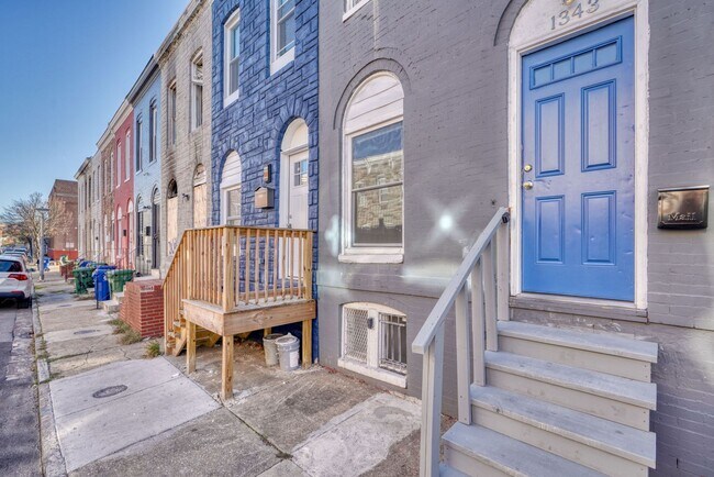 Foto del edificio - 1343 Sargeant St