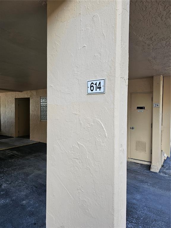 Foto del edificio - 1255 Tarpon Center Dr