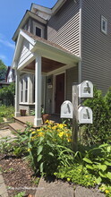 Building Photo - 1647 Hewitt Ave