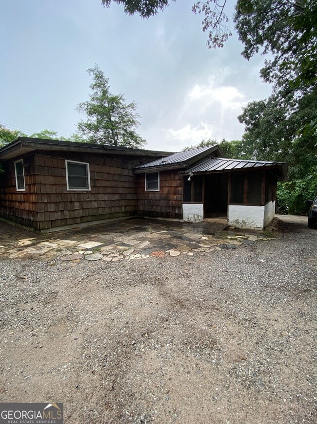 Building Photo - 1800 Timothy Rd