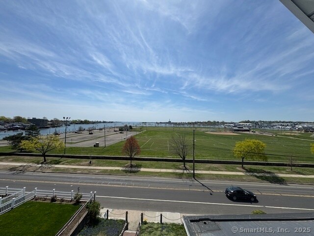 Foto del edificio - 37 Seaview Ave